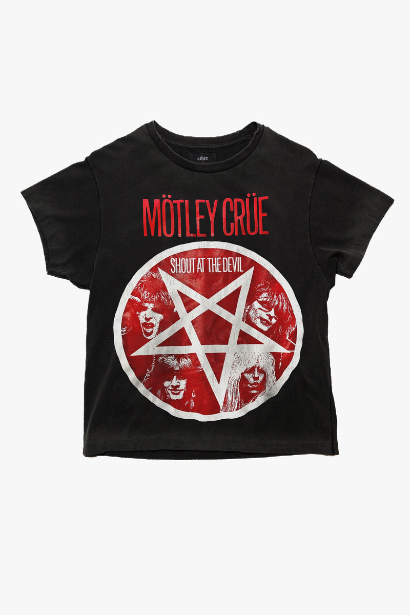 MOTLEY CRUE SHOUT AT THE DEVIL VINTAGE T-SHIRT
